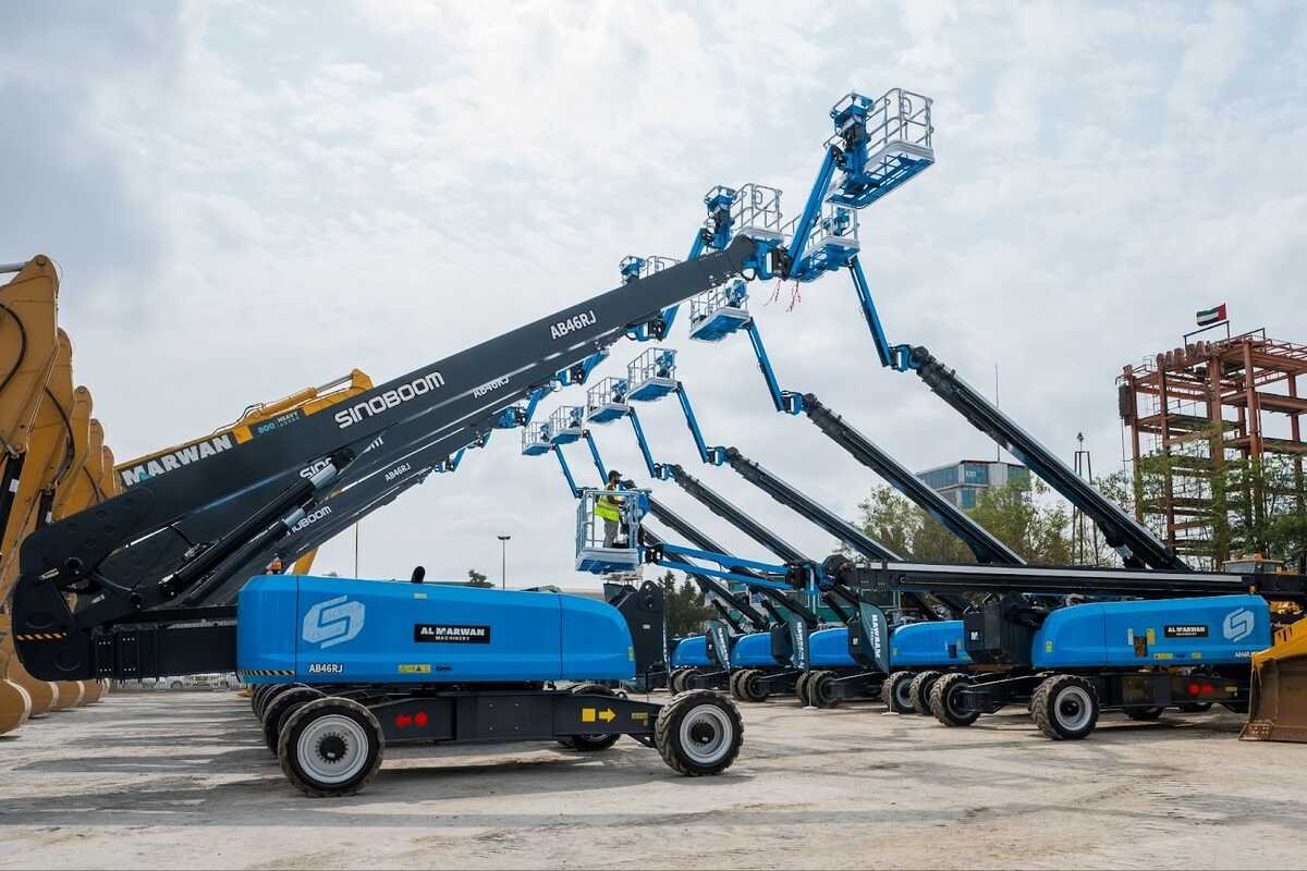 Articulated and Telescopic Man Lift